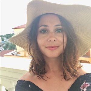 Meet your Posher, Melissa